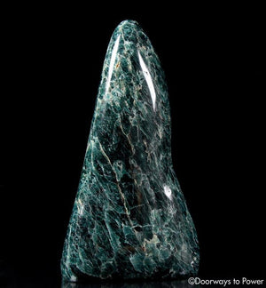 Heartenite Crystal Altar Stone 'Vibrational Force'