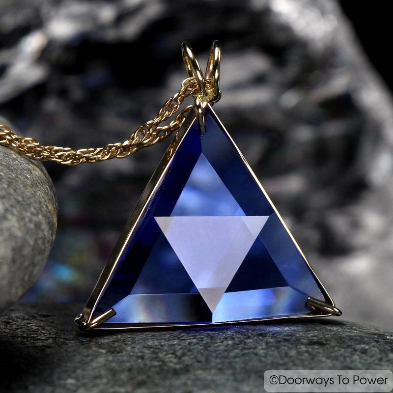 Rainbow Aura Quartz Necklace • The Green Crystal